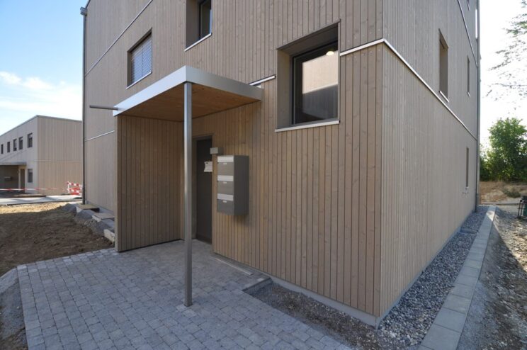 Überbauung Waldegg in Alterswil: Eingang Haus