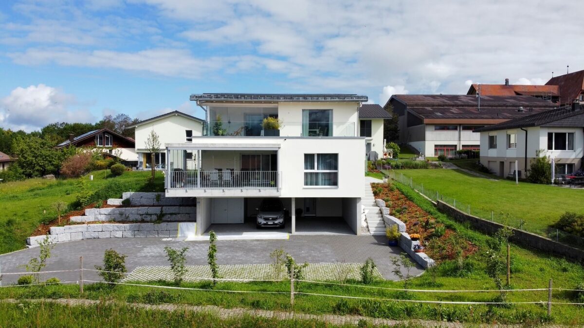 Zweifamilienhaus im Grünen