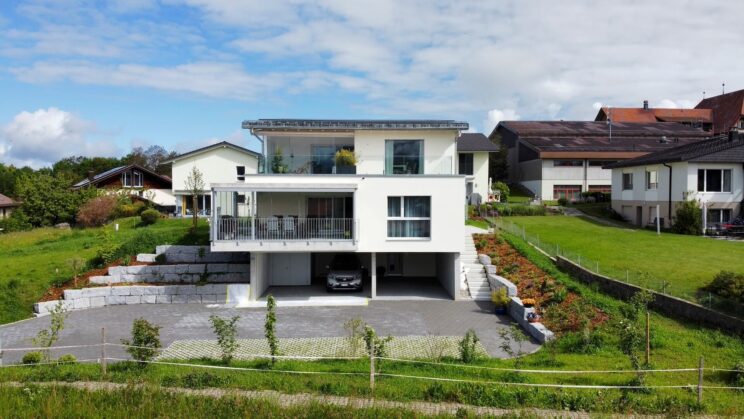Zweifamilienhaus im Grünen