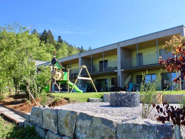 Beispiel einer individuellen Gartengestaltung eines Reiheneinfamilienhauses